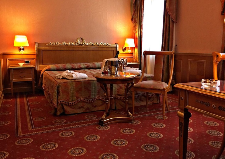 Double superior room for single use Hôtel Andreola Central Milan Double superior room for single use Hôtel Andreola Central Milan