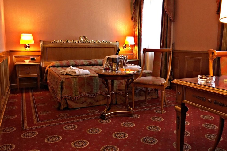 Double superior room for single use Hôtel Andreola Central Milan Double superior room for single use Hôtel Andreola Central Milan