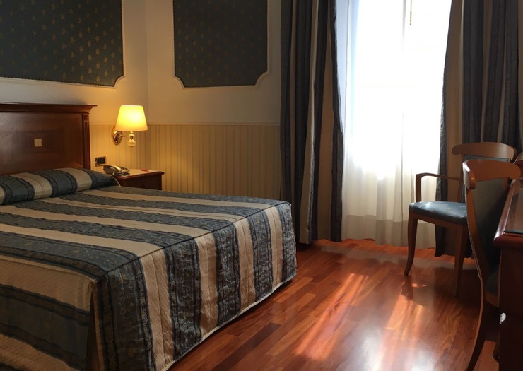 Double superior room for single use Hôtel Andreola Central Milan