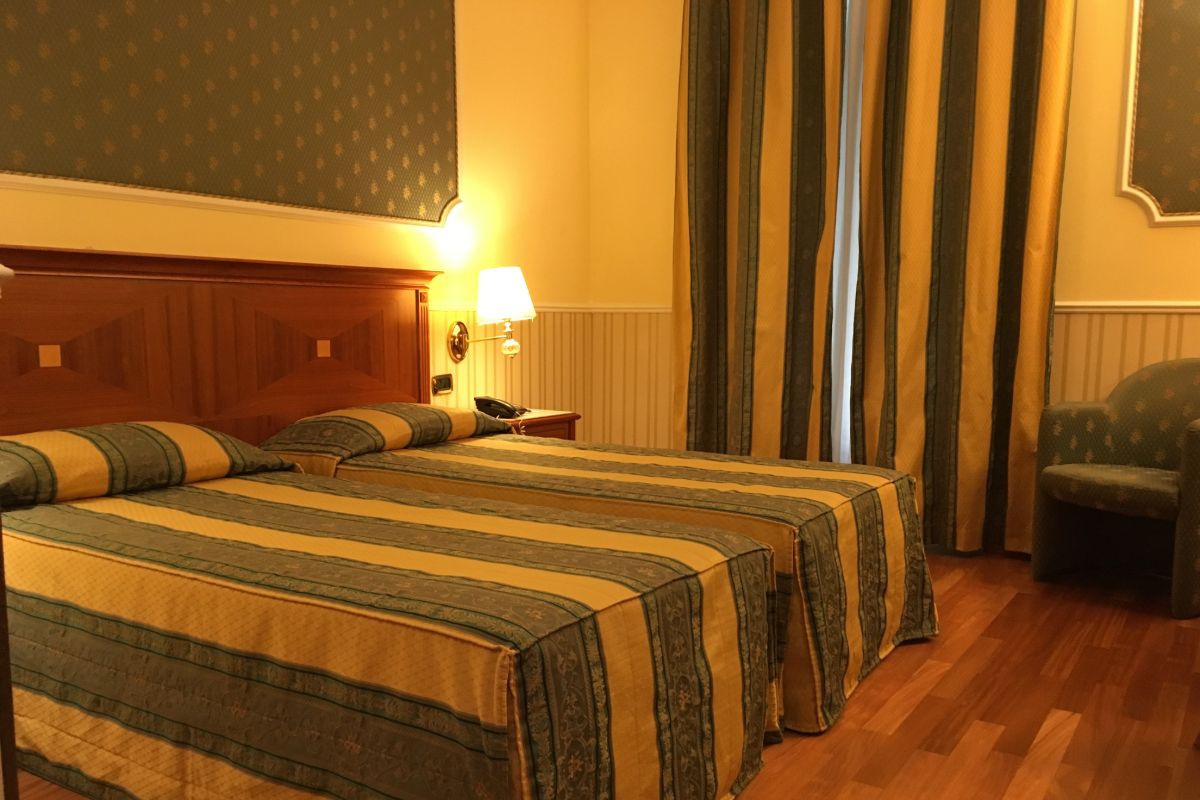 Chambre triple Hôtel Andreola Central Milan Chambre triple Hôtel Andreola Central Milan