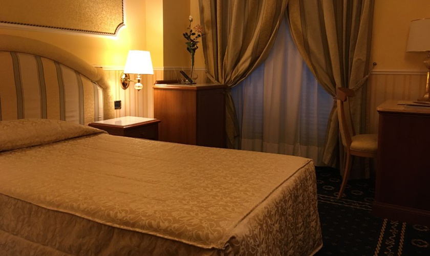 Chambre individuelle Hôtel Andreola Central Milan