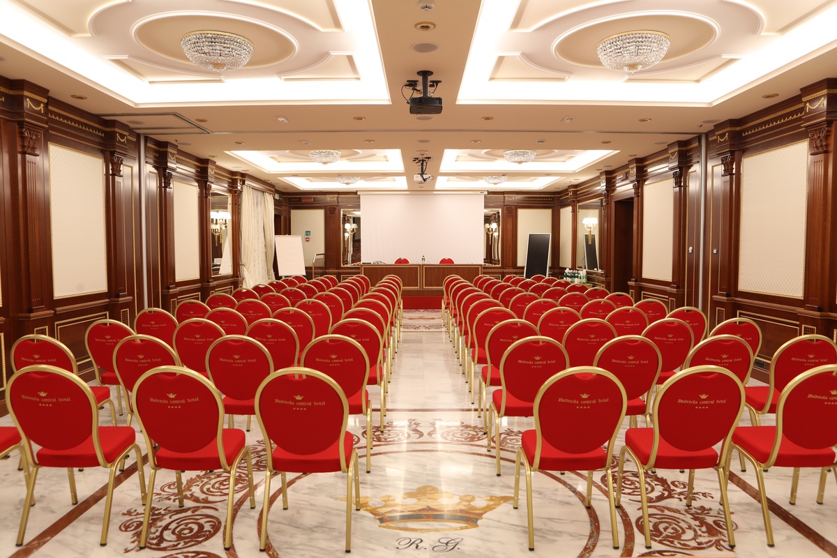 Nos salles de réunion pour votre événement Hôtel Andreola Central Milan Nos salles de réunion pour votre événement Hôtel Andreola Central Milan