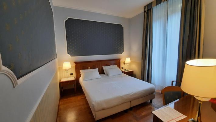 CHAMBRE DOUBLE CLASSIC Hôtel Andreola Central Milan CHAMBRE DOUBLE CLASSIC Hôtel Andreola Central Milan